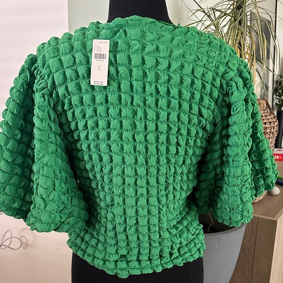 Green Textured Women's Top - Picture 8 of 15